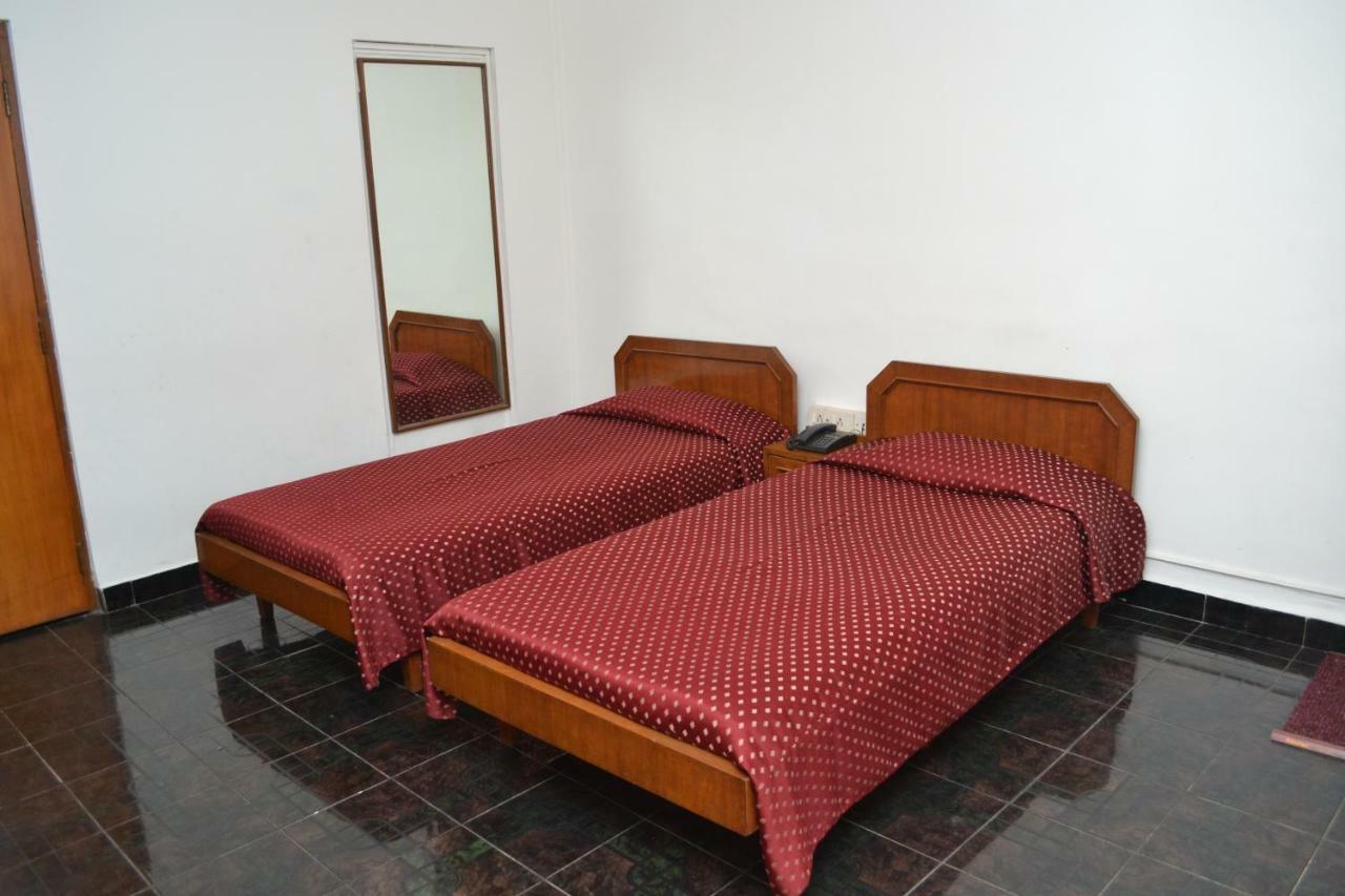 The Cottage Bombay Extérieur photo